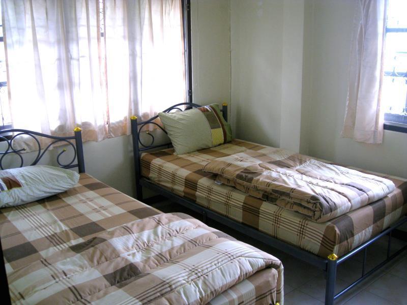 Sri Krung Guest House Phra Nakhon Si Ayutthaya Luaran gambar